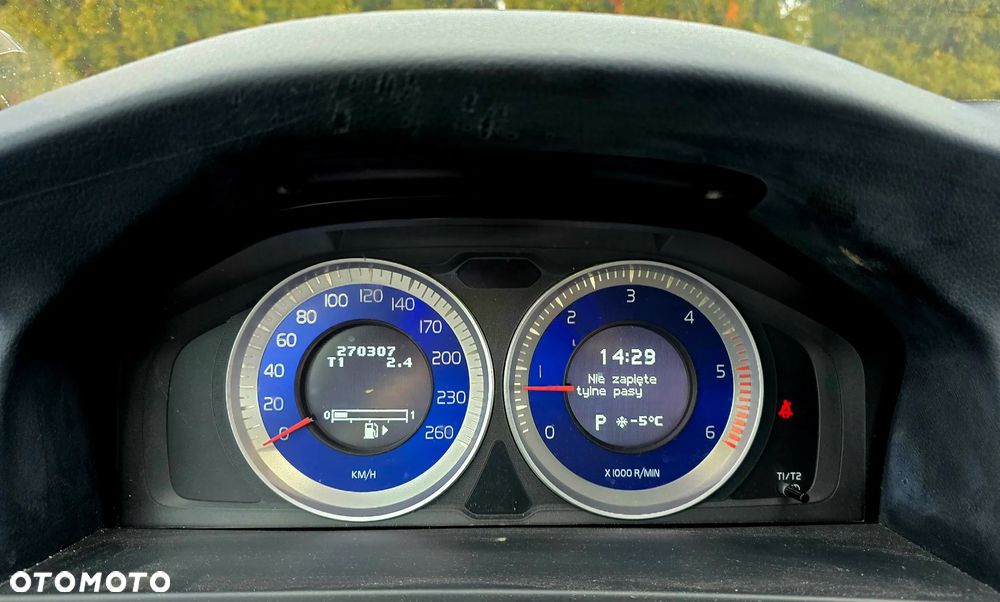 Volvo V60 D4 Geartronic RDesign - 25