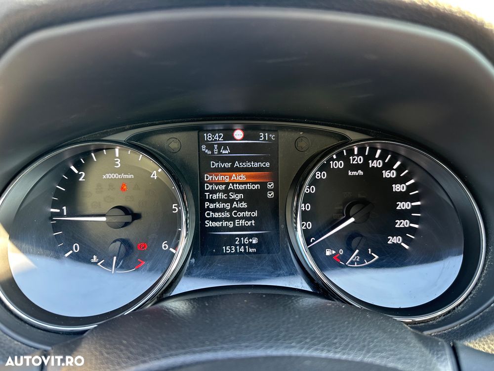 Nissan Qashqai 1.5 DCI TEKNA+ - 8