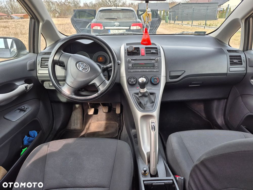 Toyota Auris 1.4 D-4D - 9