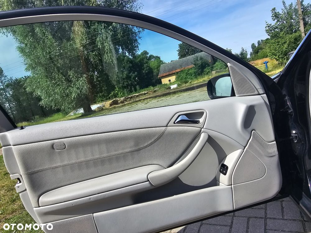 Mercedes-Benz Klasa C 200 Kompressor Automatik - 18