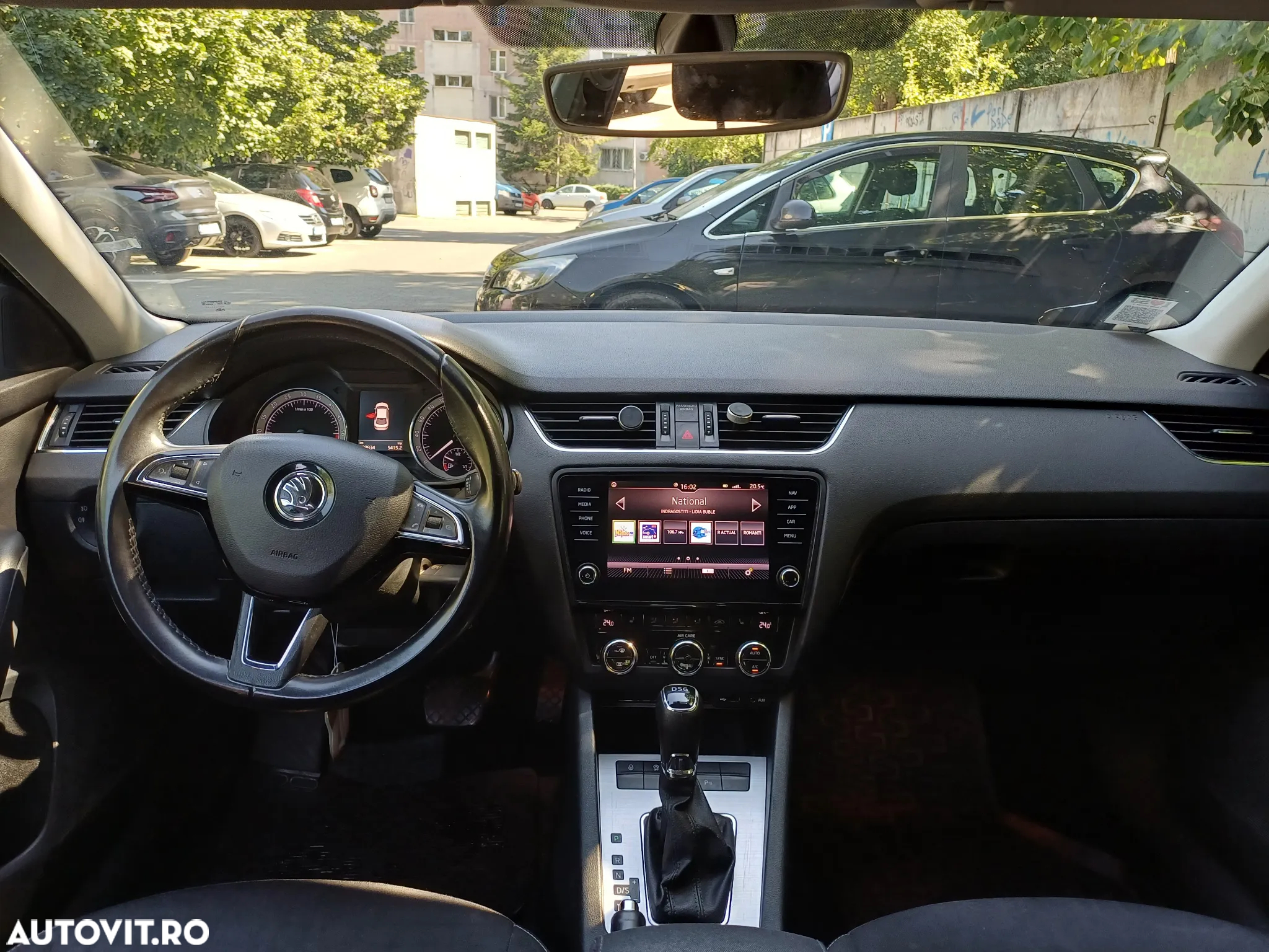 Skoda Octavia 1.6 TDI DSG Style - 10