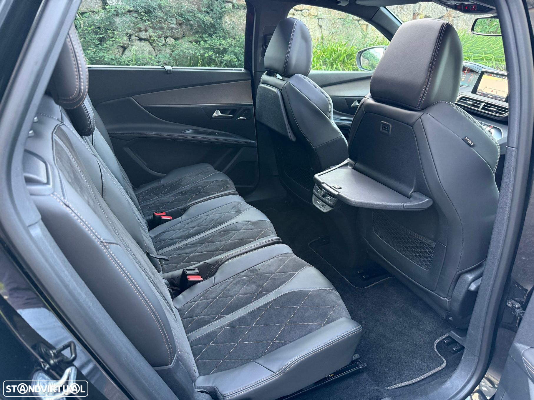 Peugeot 5008 2.0 BlueHDi GT EAT6 - 29