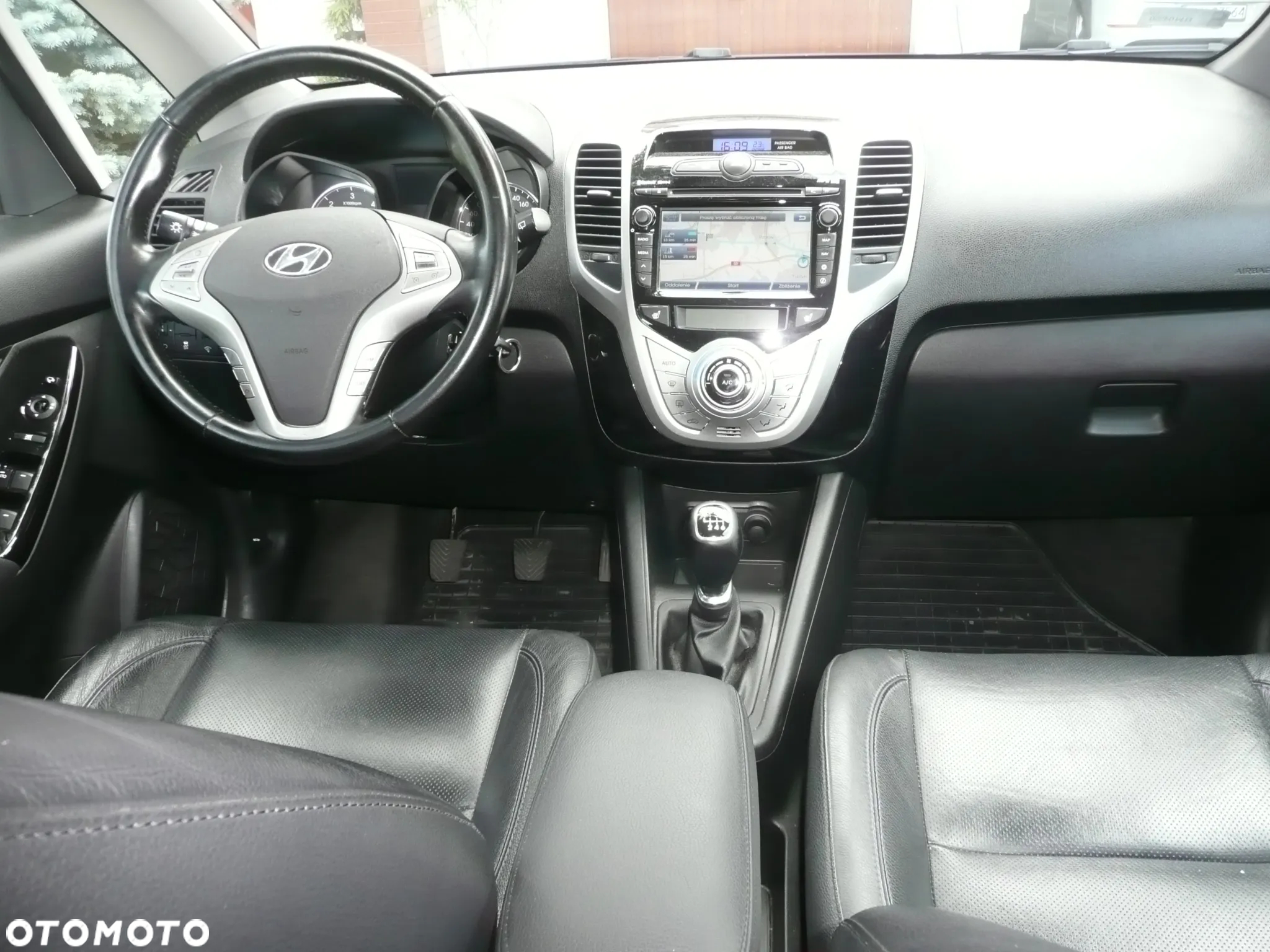 Hyundai ix20 1.6 CRDi blue Comfort - 14