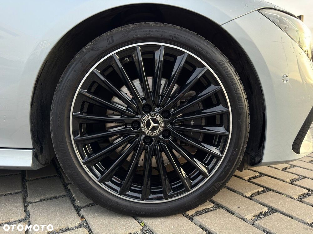 Mercedes-Benz CLA 200 d AMG Line 8G-DCT - 11