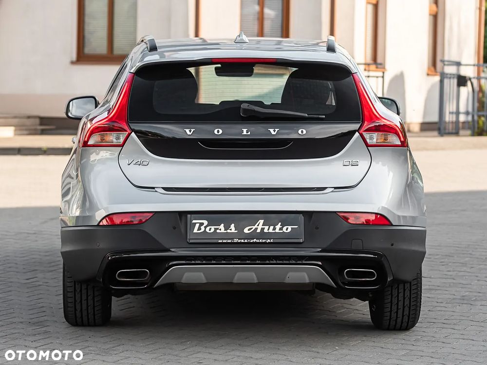Volvo V40 Cross Country D2 Momentum - 12