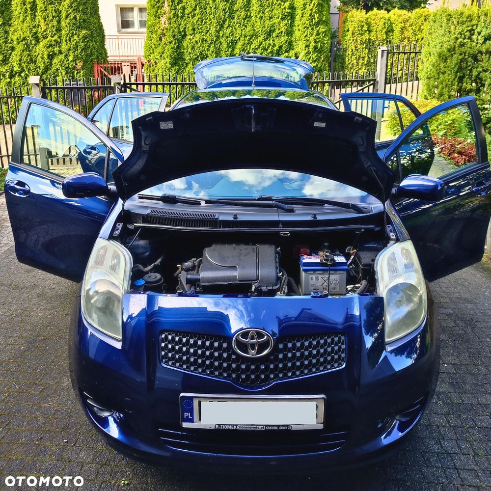 Toyota Yaris 1.0 Luna A/C - 3