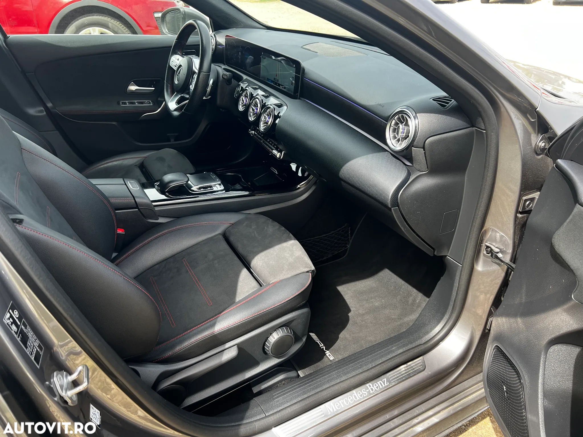 Mercedes-Benz A 180 d 7G-DCT AMG Line - 17