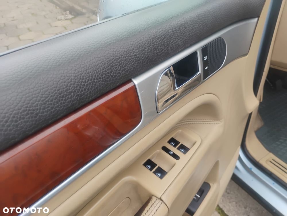 Volkswagen Touareg 3.2 V6 Automatik - 17