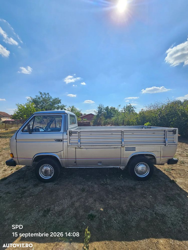 Volkswagen Transporter - 1