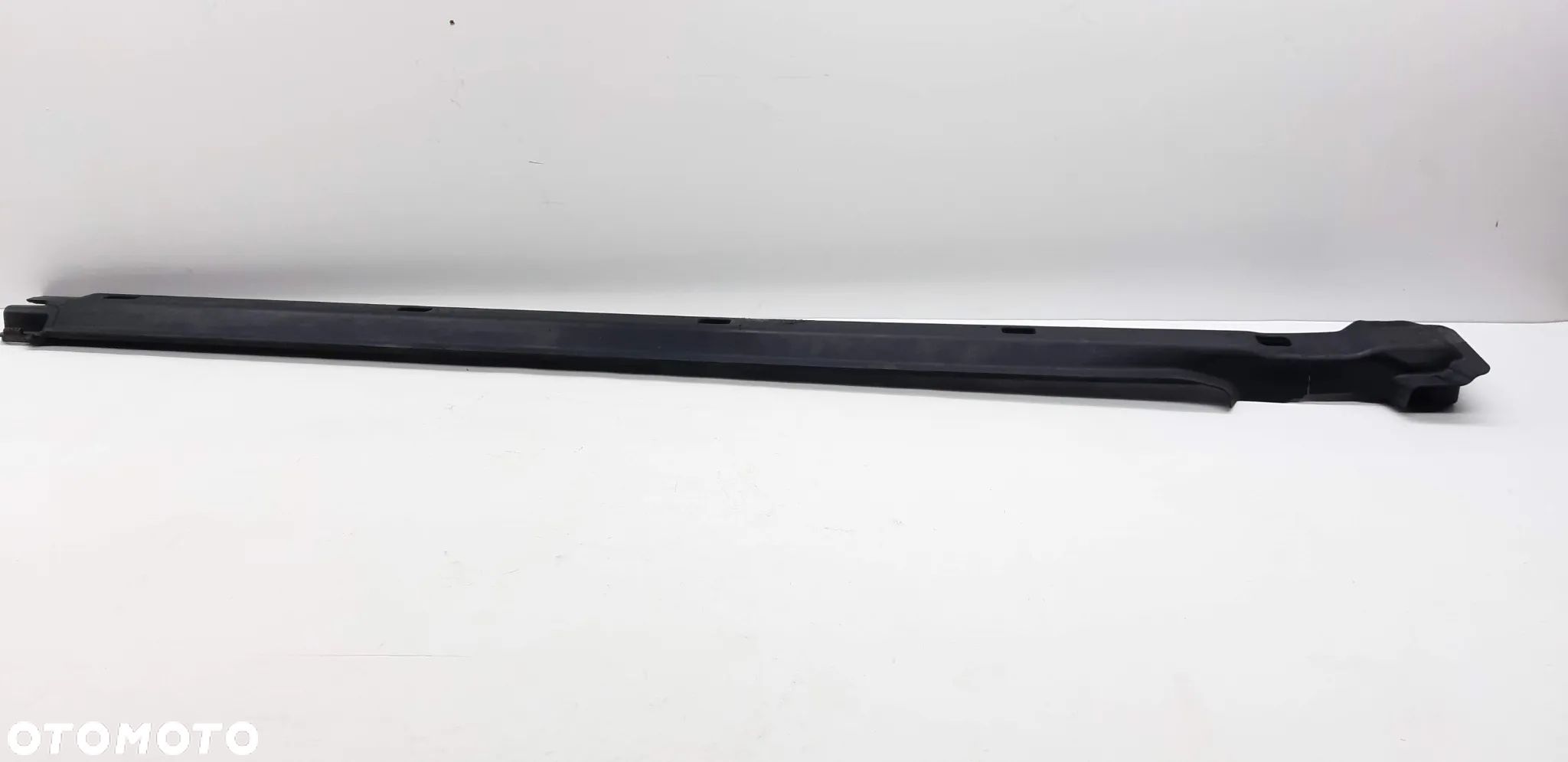 Listwa progowa lewa 1EA825529 Volskwagen ID.3 Elektryk 150 KW 2020r - 1