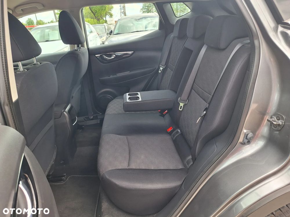 Nissan Qashqai 1.2 DIG-T 360 - 25