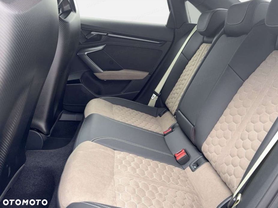 Audi RS3 Limousine TFSI Quattro S tronic - 14