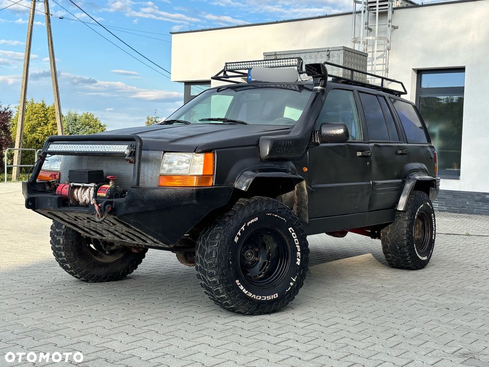 Jeep Grand Cherokee - 1