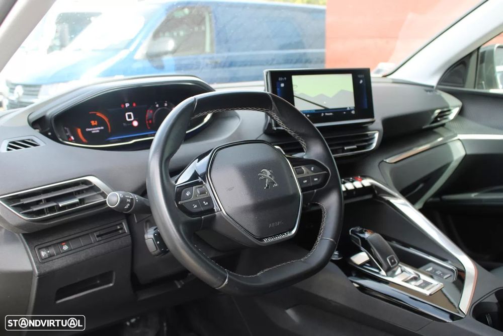 Peugeot 3008 1.5 BlueHDi Allure EAT8 - 18