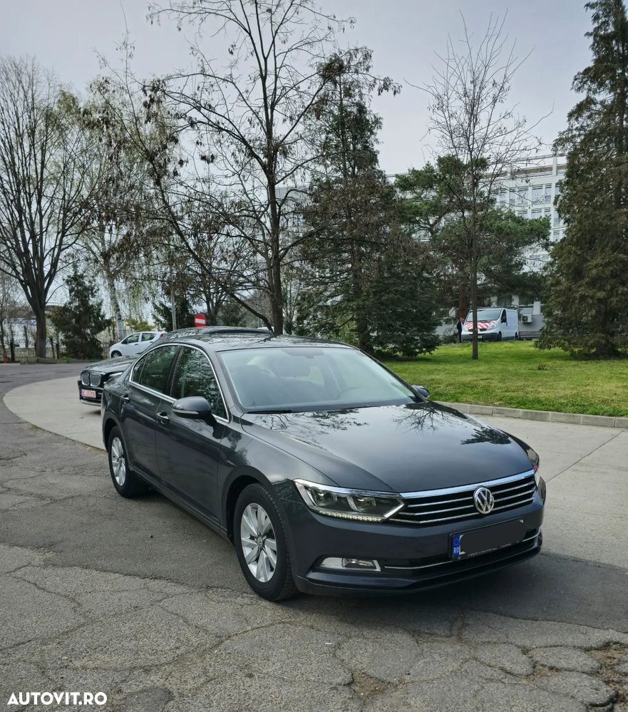 Volkswagen Passat 2.0 TDI DSG Comfortline - 1