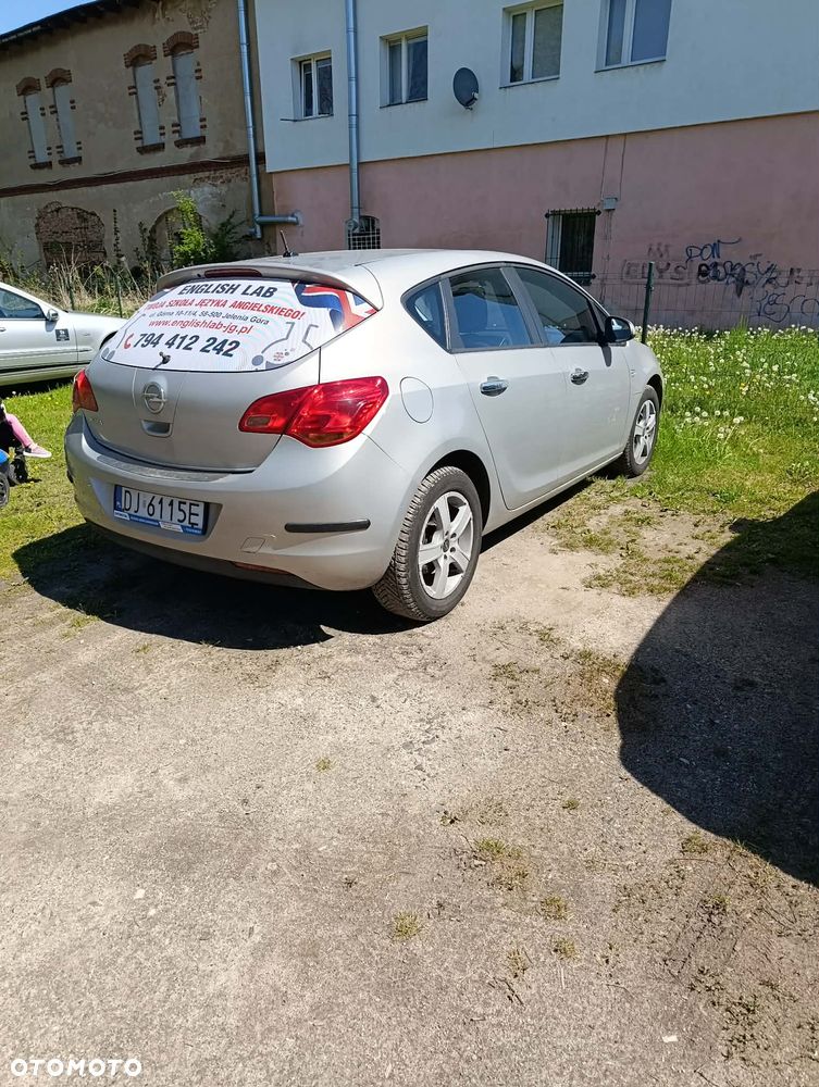Opel Astra 1.4 Enjoy - 4