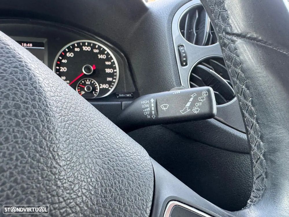 VW Tiguan 2.0 TDi Trend BlueMotion - 34