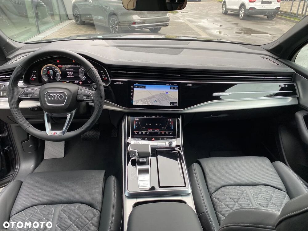 Audi Q7 - 9