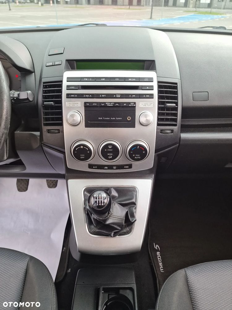 Mazda 5 - 25