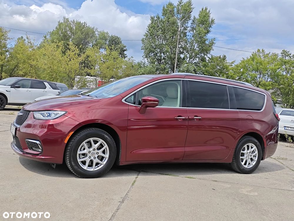 Chrysler Pacifica - 36