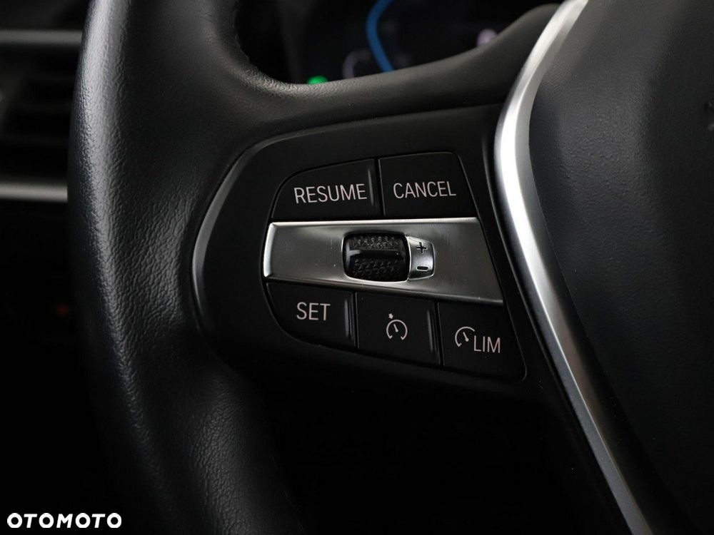 BMW Seria 3 320e Advantage - 33
