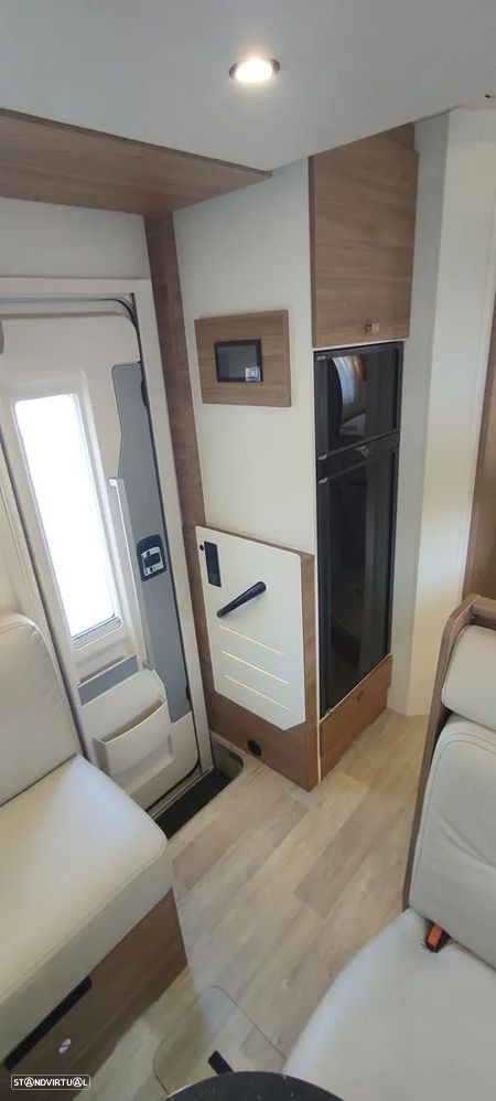 Pilote Expression P746C - IVA descriminado - C. central - Cx. AT9 - 11