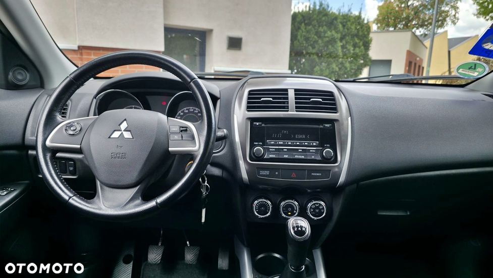 Mitsubishi ASX 1.6 Invite Navi - 14