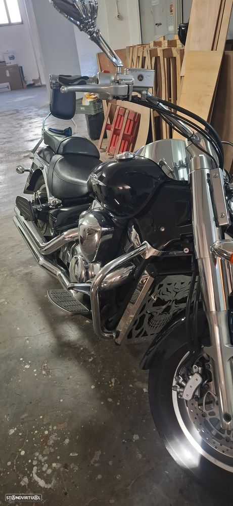 Suzuki Intruder VLR 1800 - 5