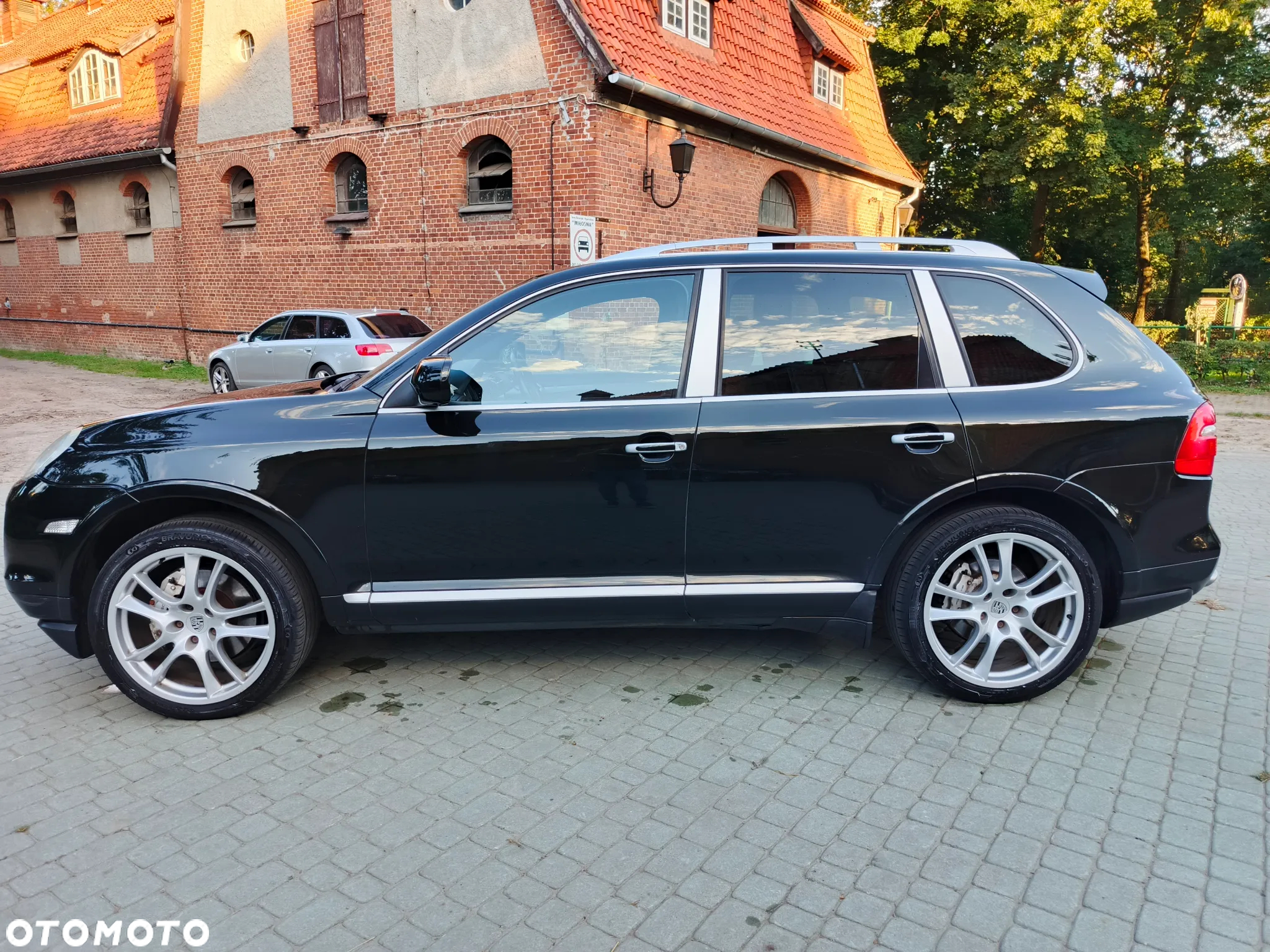 Porsche Cayenne - 8