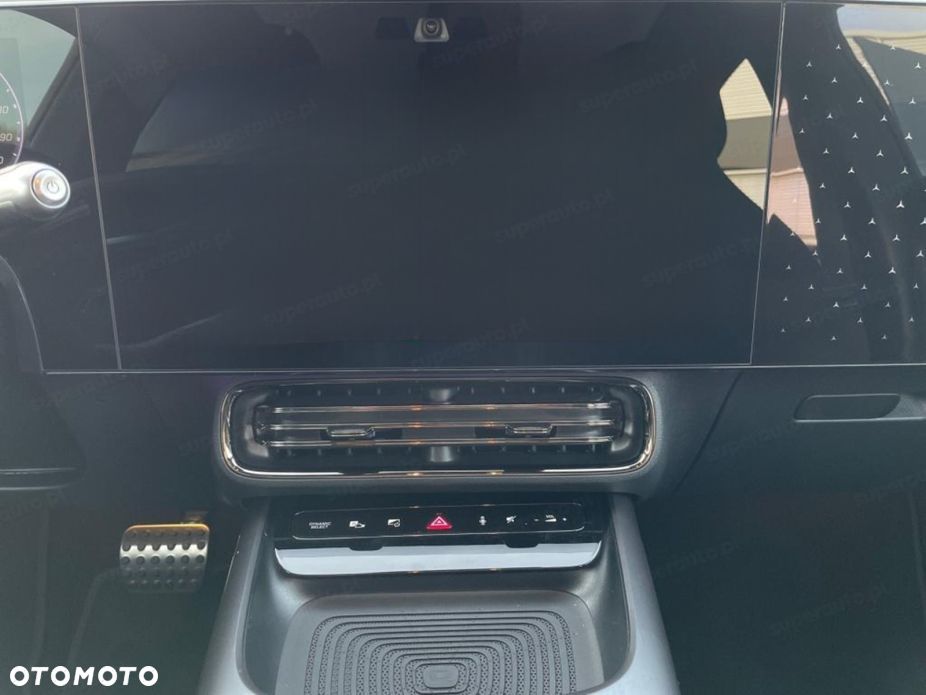 Mercedes-Benz CLA 200 mHEV 8G-DCT - 12