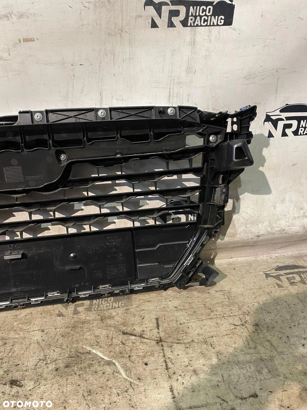GRILL ATRAPA PRZÓD S-LINE AUDI Q2 81A853037 - 8