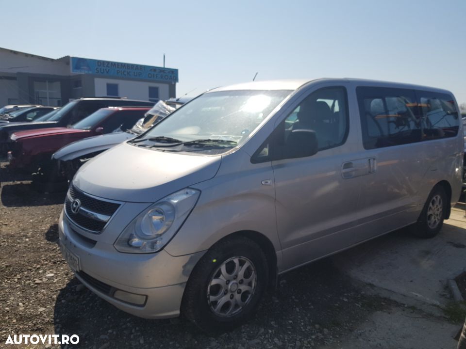 Dezmembrez hyundai h1 2.5d d4cb fabricatie 2008 - 1