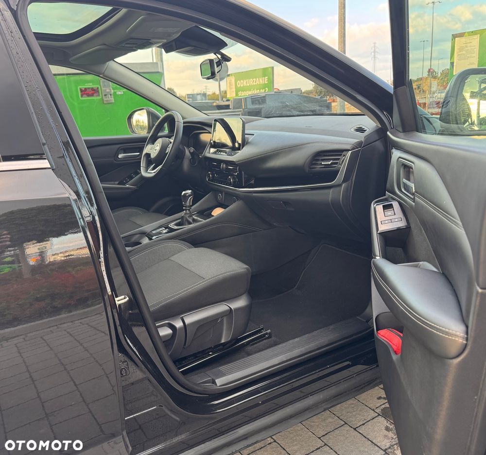 Nissan Qashqai 1.3 DIG-T N-CONNECTA - 13