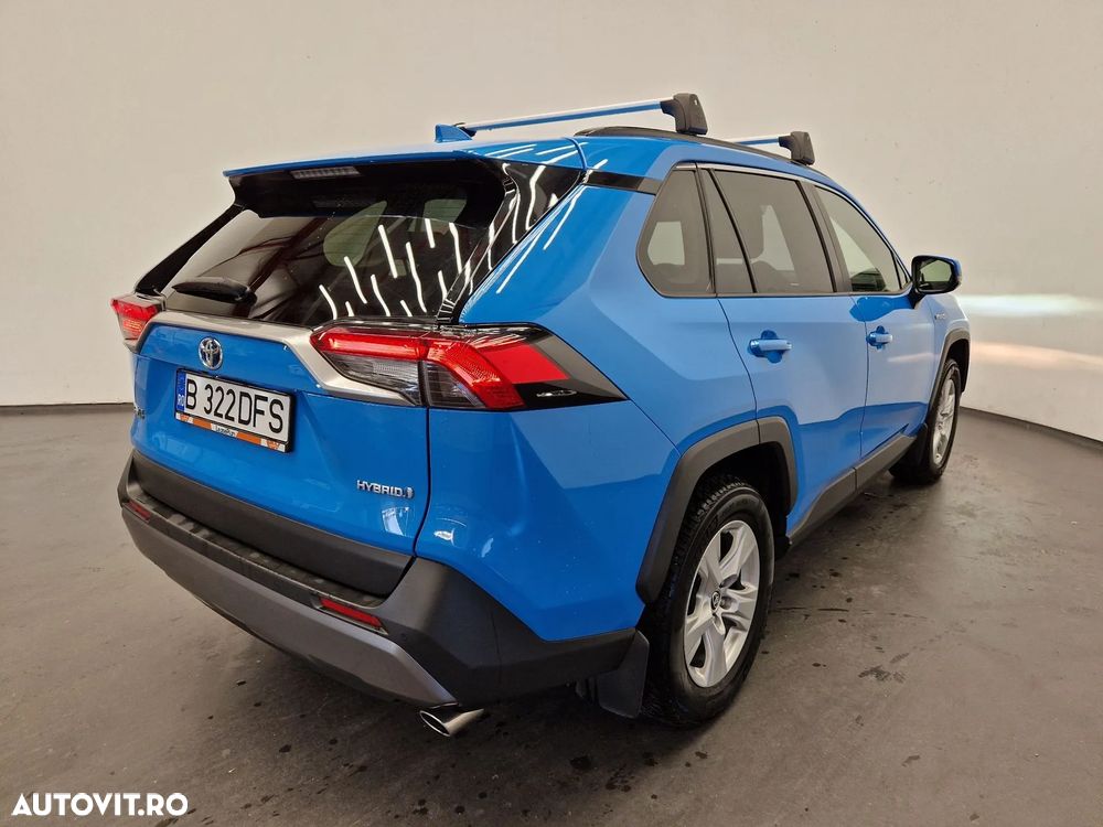 Toyota RAV4 - 3