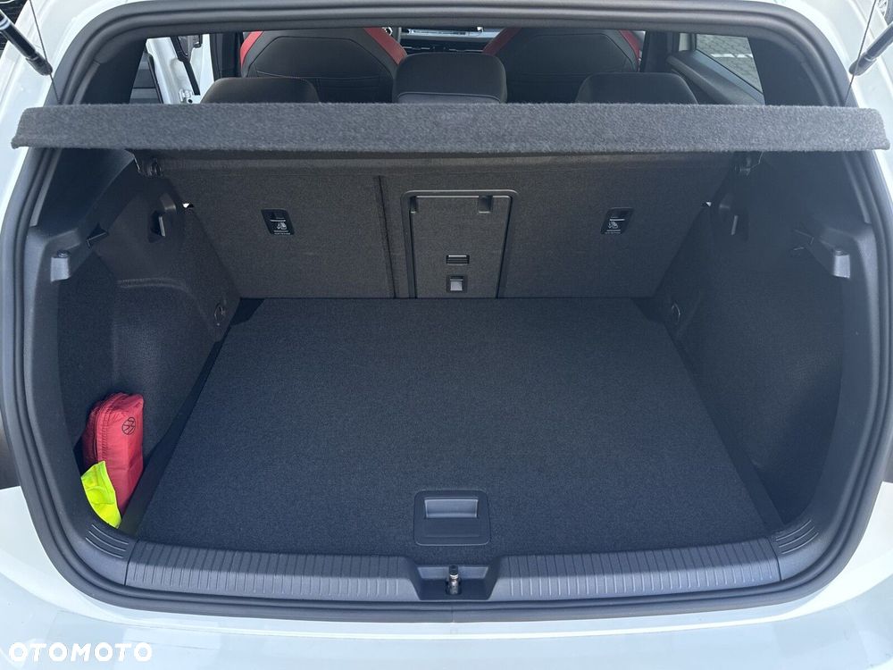 Volkswagen Golf - 18