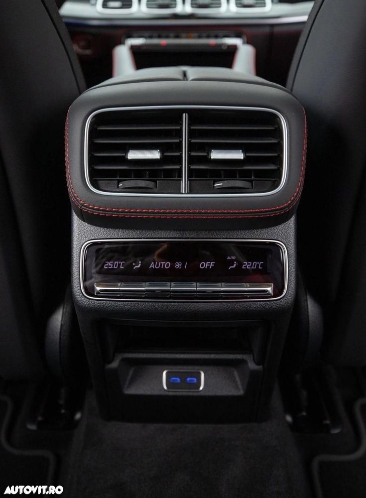 Mercedes-Benz GLE Coupe AMG 53 PHEV - 39