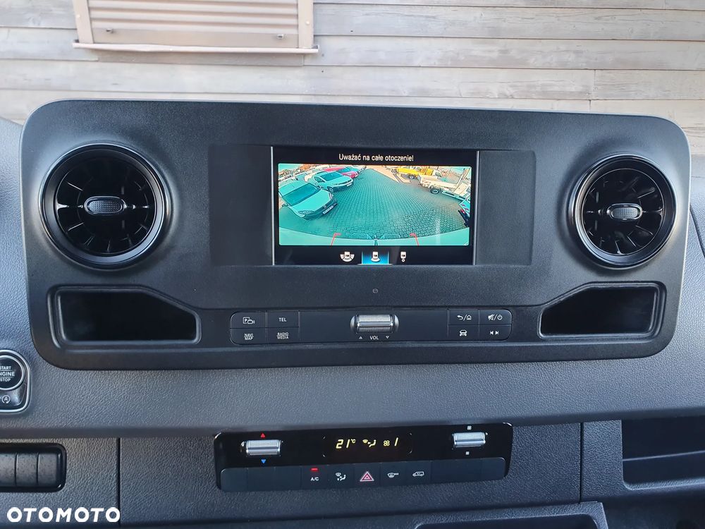 Mercedes-Benz SPRINTER - 25