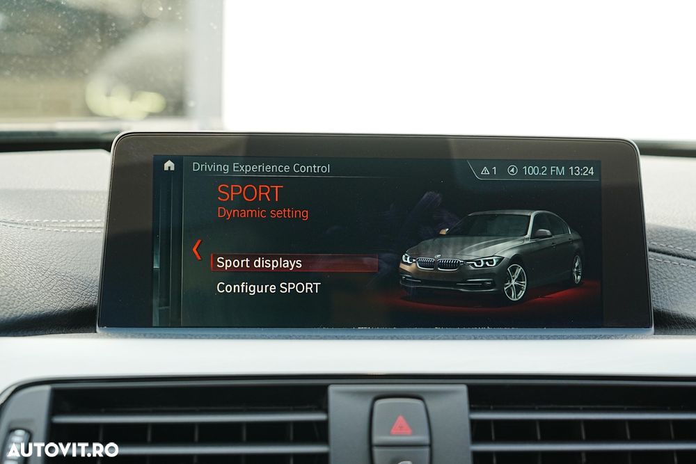 BMW Seria 3 318i Aut. M Sport - 25