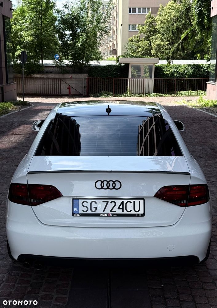 Audi A4 Limousine - 5