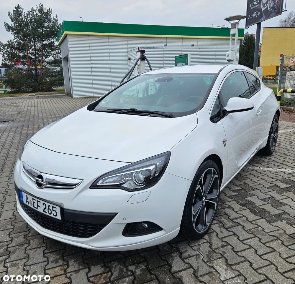 Opel Astra IV GTC 1.4 T Sport S&S EU6 - 1