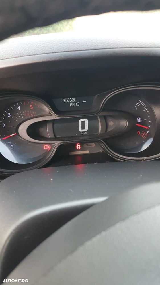 Renault Trafic - 8