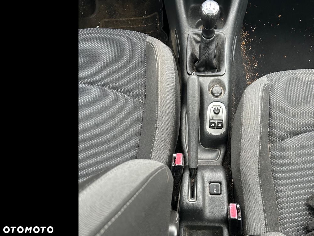 Peugeot 206 plus 75 - 17