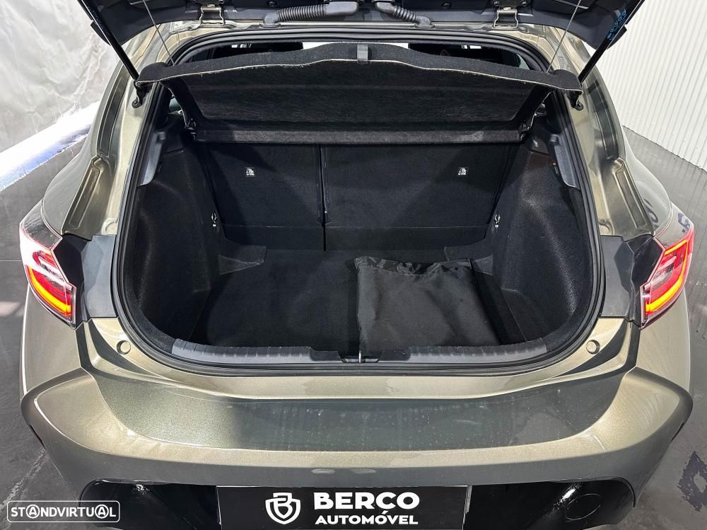 Toyota Corolla 1.8 Hybrid Comfort+P.Sport - 18