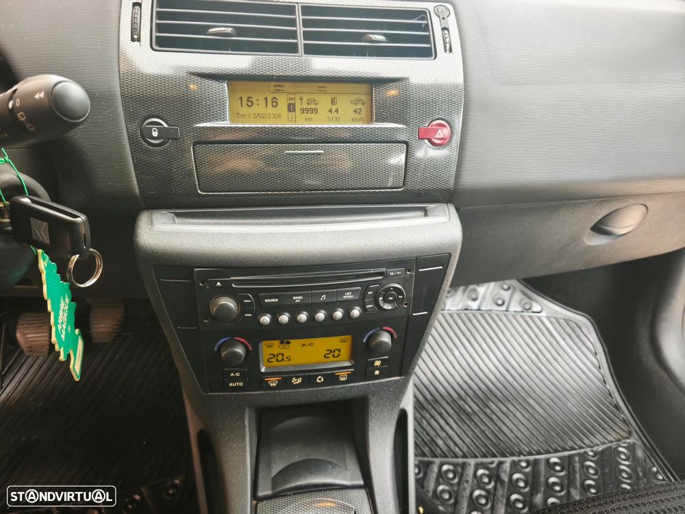 Citroën C4 1.6 HDi 110 VTR Pack - 11