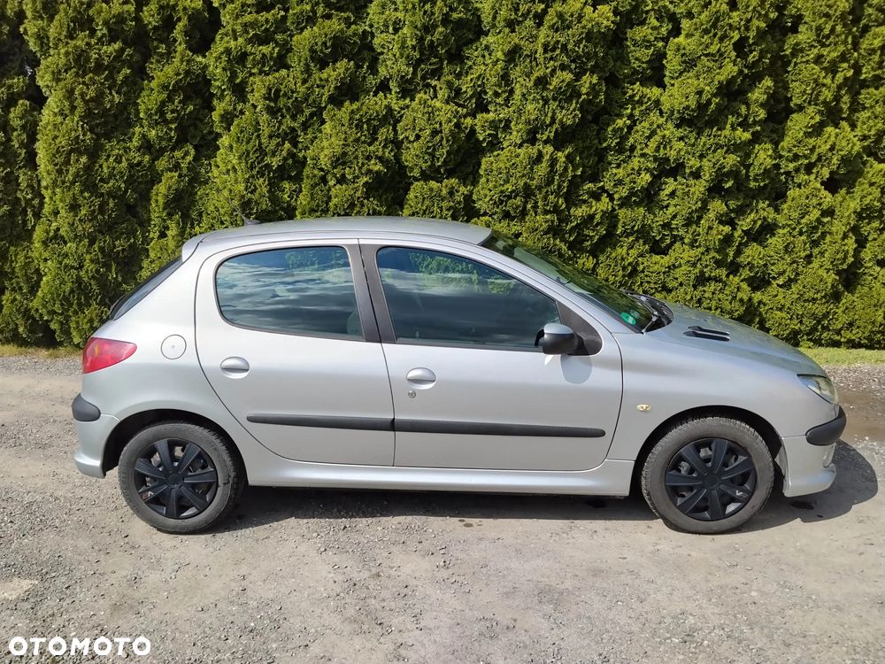 Peugeot 206 - 2