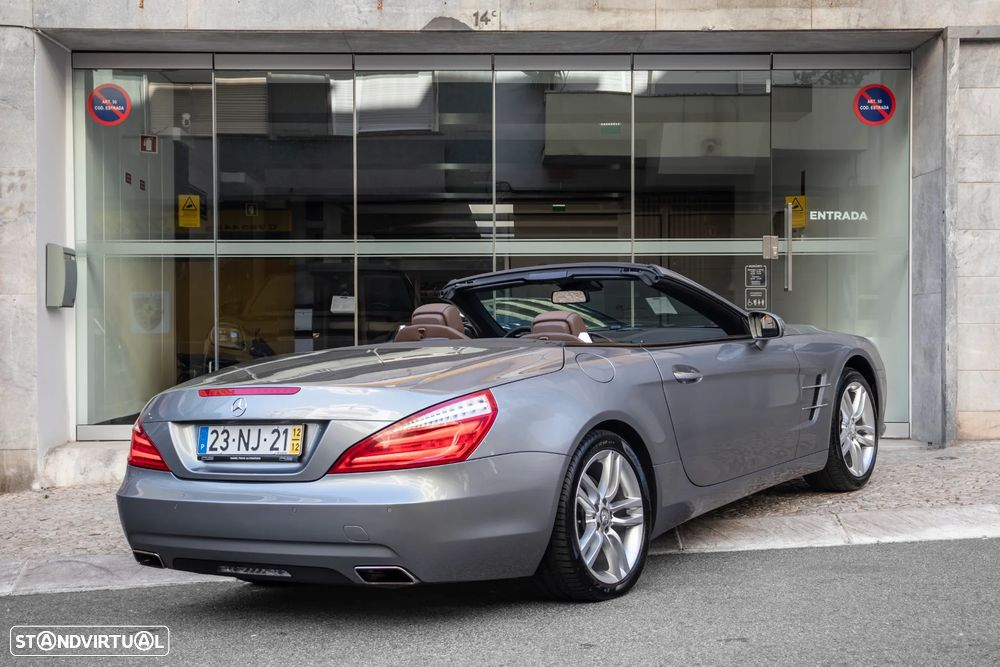Mercedes-Benz SL 350 Standard - 29