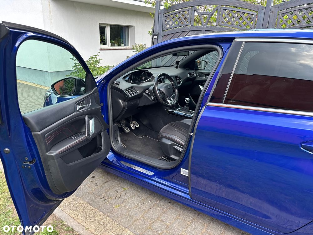Peugeot 308 1.6 e-THP GT S&S - 8