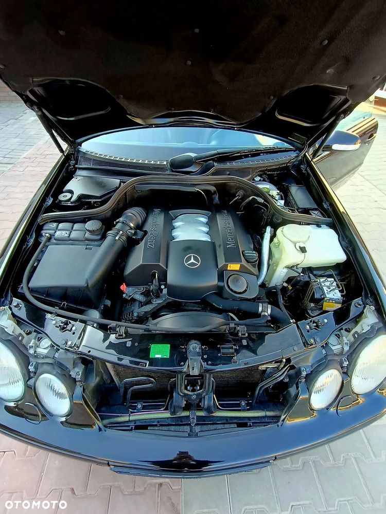 Mercedes-Benz CLK - 6
