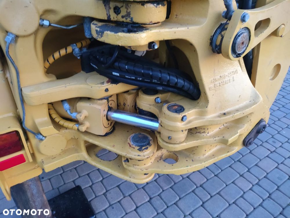 Komatsu WB93 S5 / RÓWNE KOŁA / SPROWADZONA / KOPARKO-ŁADOWARKA / - 17