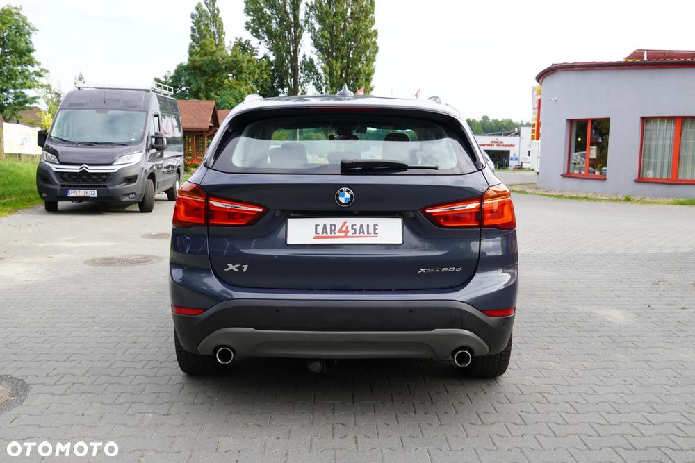 BMW X1 xDrive20d - 9